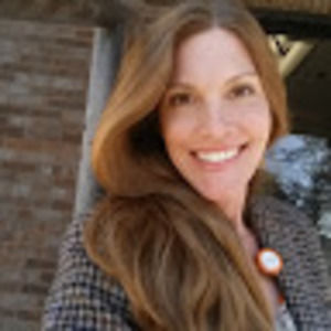 Meet your Posher, Sarah marie